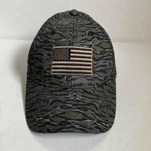 Camo Flag hat​ by Double Down